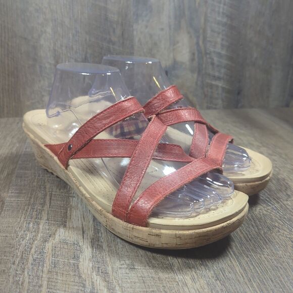 Crocs A-Leigh Red Leather Cork Wedge Women's Size 11 Sandals Comfort Shoes - Picture 1 of 14
